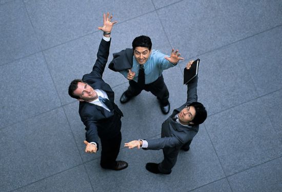 布伦特原油跌破60美元：俄乌局势缓和加剧抛压